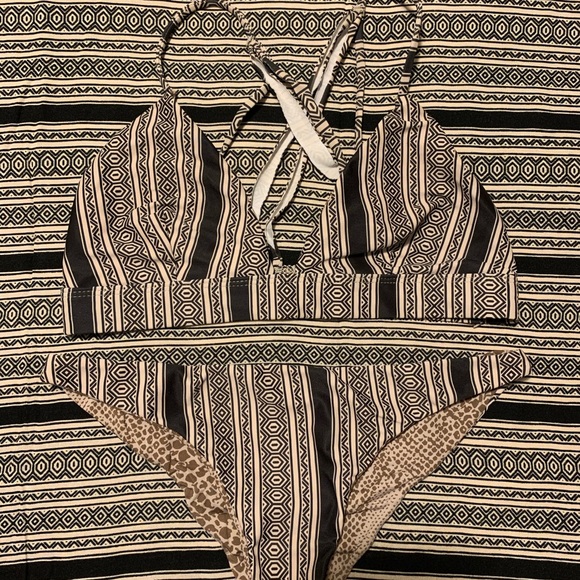 Polynesia Awapuhi + Waikoloa (m) - Picture 1 of 5